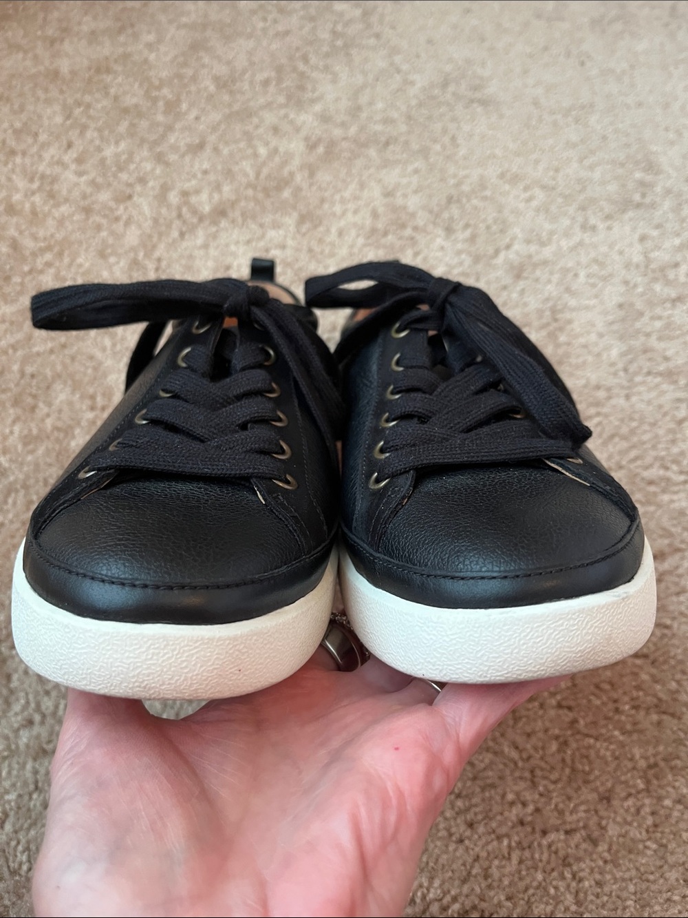 Vionic Winny Leather Sneakers - Picture 5 of 9